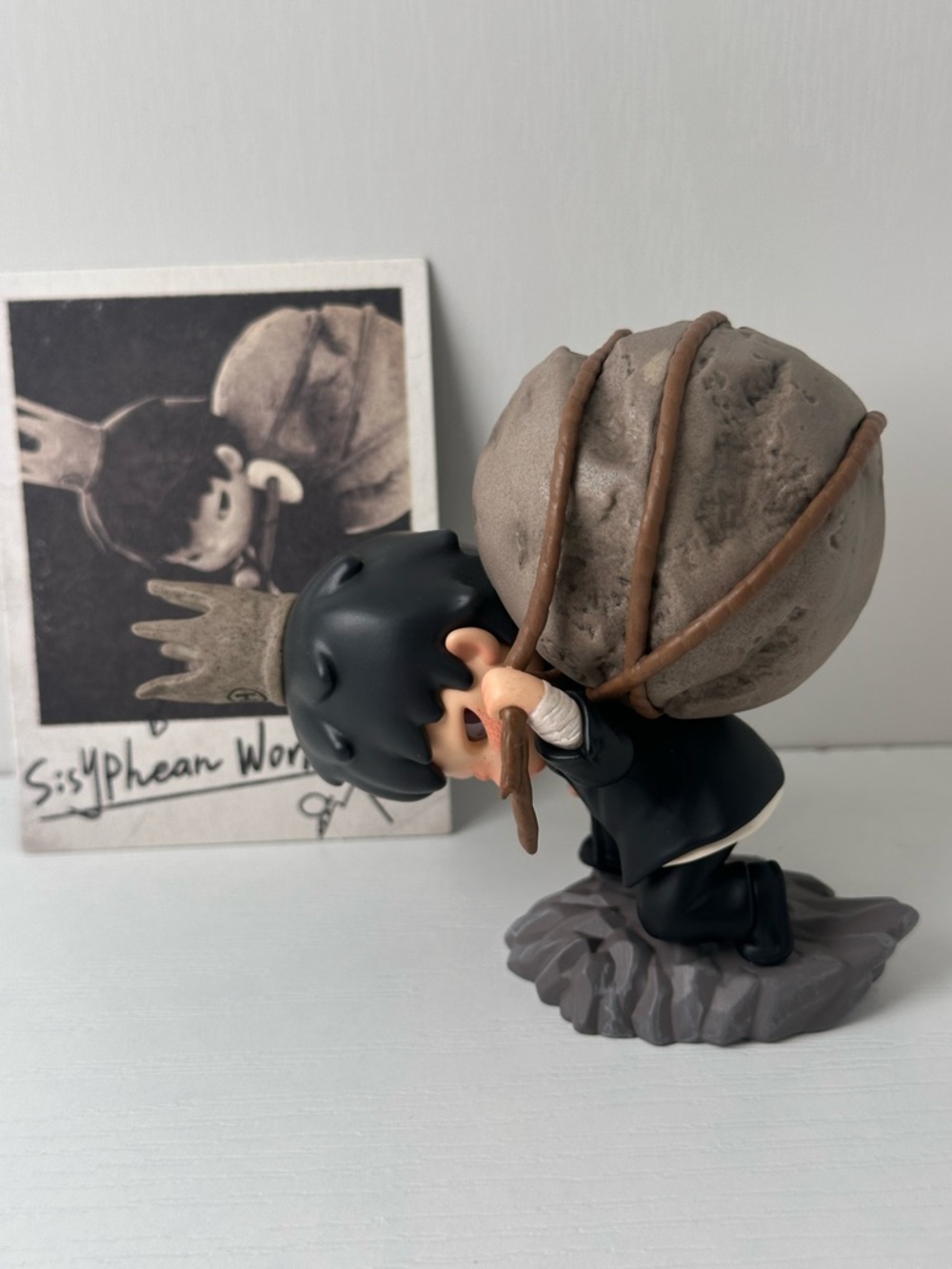 Hirono Tamed Wildgrass Series Sisyphean Work Figure